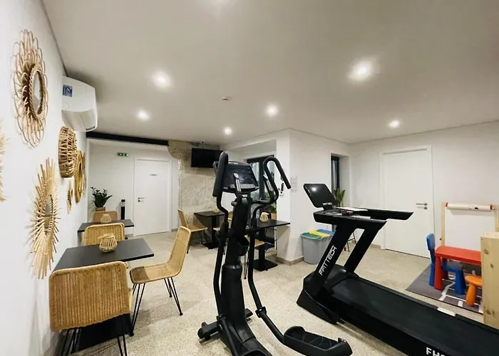 Lindo Em Zona Central, Batalha - - L Oporto