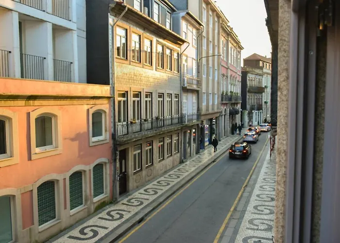 Lindo Em Zona Central, Batalha - - L Porto