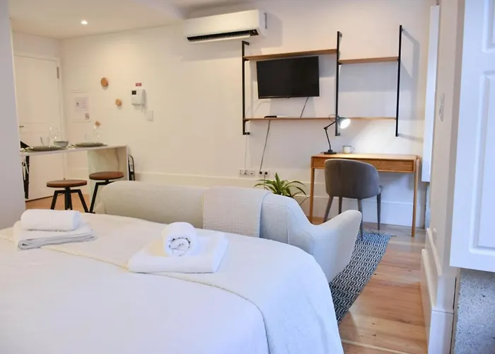 Lindo Em Zona Central, Batalha - - L Appartamento Oporto