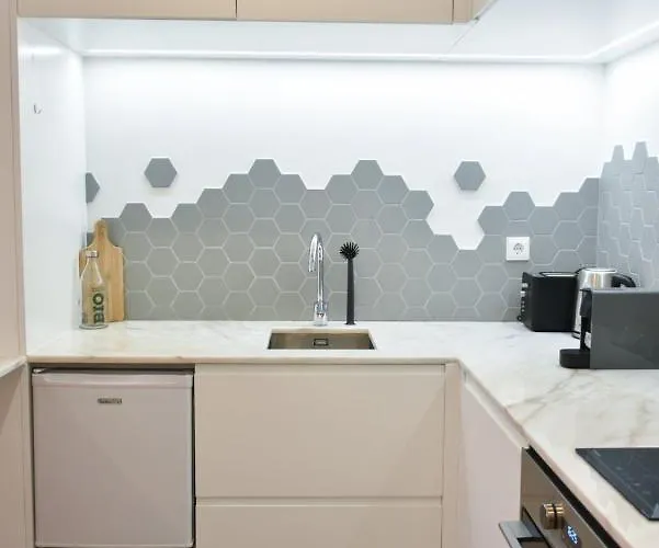 Appartamento Lindo Em Zona Central, Batalha - - L *