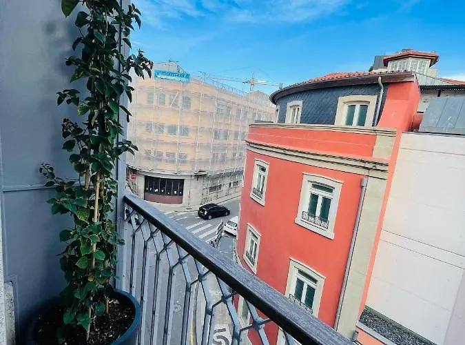 Lindo Em Zona Central, Batalha - - L Porto